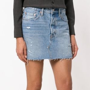 Aritzia × Levi's Deconstructed Skirt